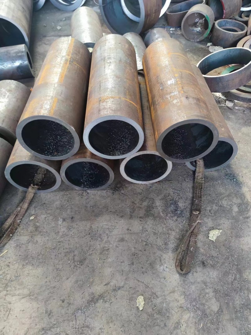 堆龙德庆堆龙德庆堆龙德庆12Cr1MovG无缝钢管切割